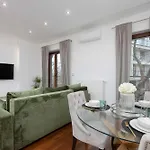Elegant With Air Conditioning And Underground Parking By Renters Prestige Warschau