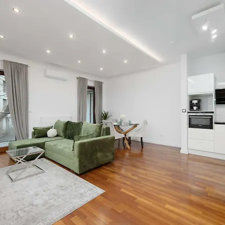 Elegant Near Wilanow Palace By Renters Prestige Apartment *