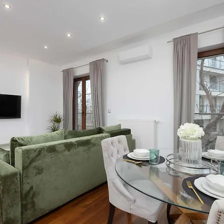 Elegant With Air Conditioning By Renters Prestige Warsaw