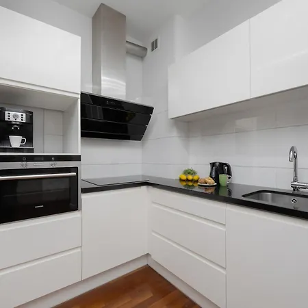 Apartment Elegant With Air Conditioning By Renters Prestige Warsaw