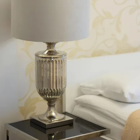 Elegant Near Wilanow Palace By Renters Prestige Warsaw