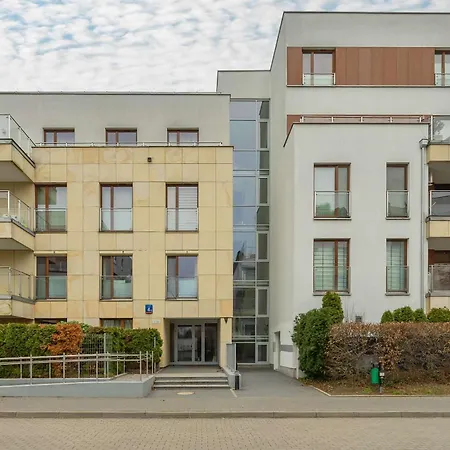 Elegant With Air Conditioning And Underground Parking By Renters Prestige Apartman *