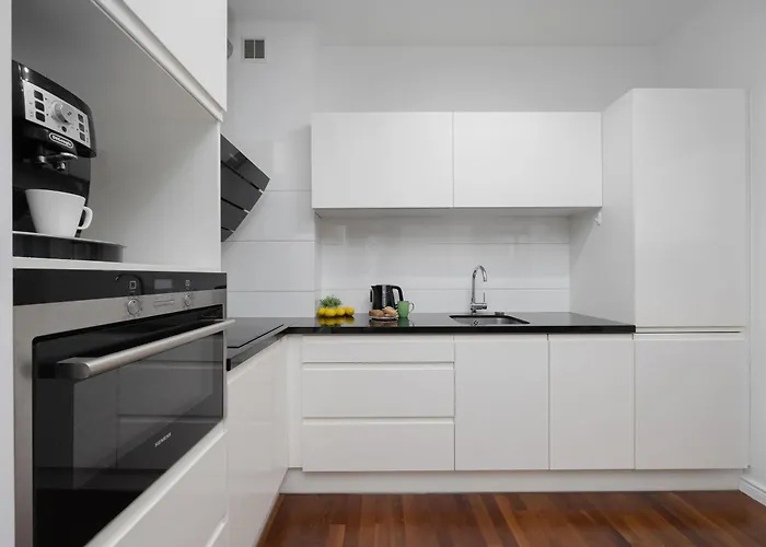 דירה Elegant With Air Conditioning And Underground Parking By Renters Prestige