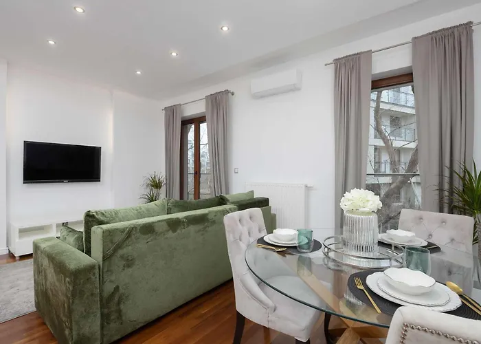 Elegant With Air Conditioning And Underground Parking By Renters Prestige Warsaw